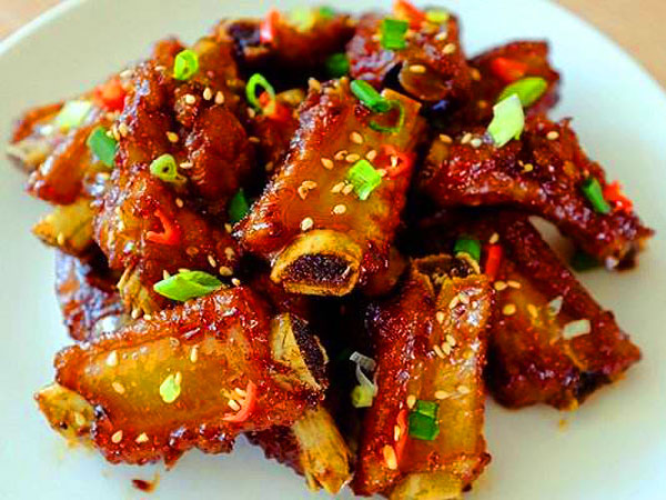 Piatti cinesi più popolari: costolette di maiale in agrodolce