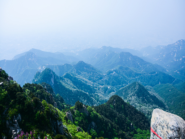 Le montagne più famose della Cina-Taishan